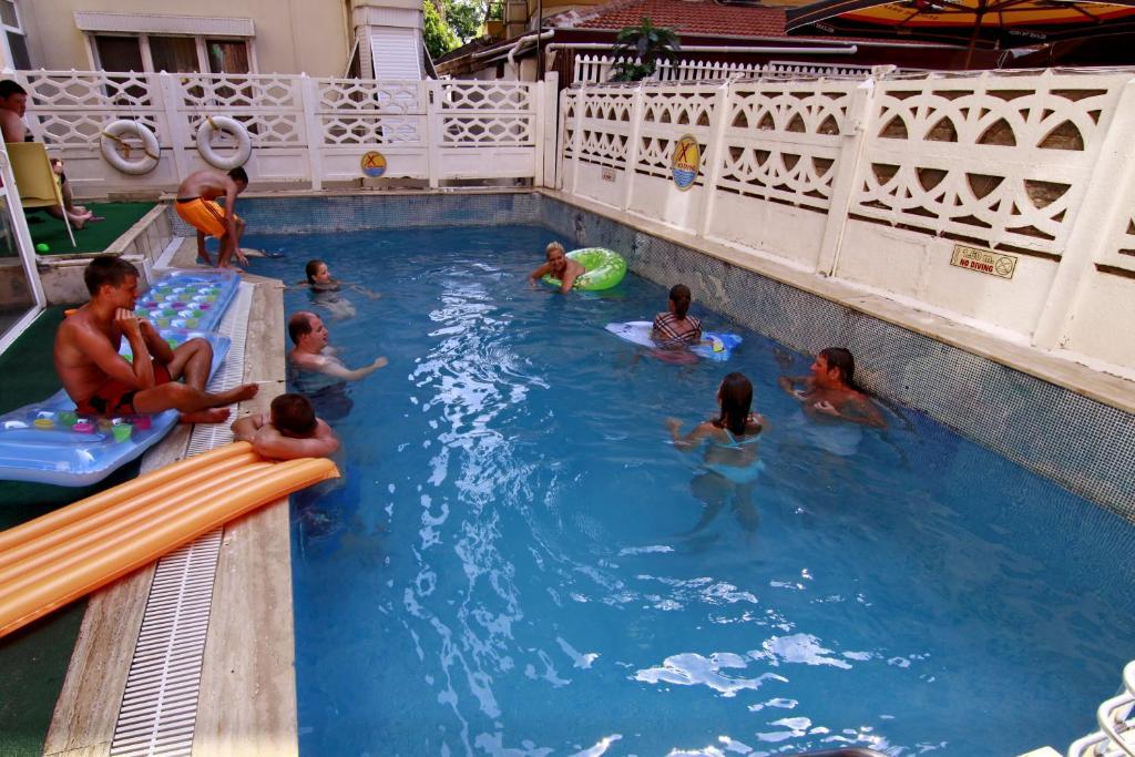 Kleopatra Bavyera Hotel Alanya Exterior foto